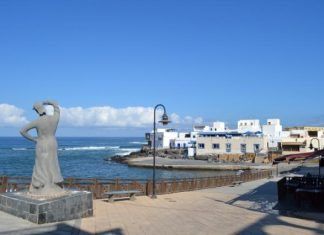 mercadillo el cotillo la oliva artistas