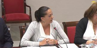 Nereida Calero advierte de la necesidad de estudiar la saturación de vehículos privados y su preocupación sobre futuro del sector del taxi