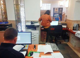 la oliva ayudas pymes autónomos emprendedores trabajo administración servicio atención personas migrantes