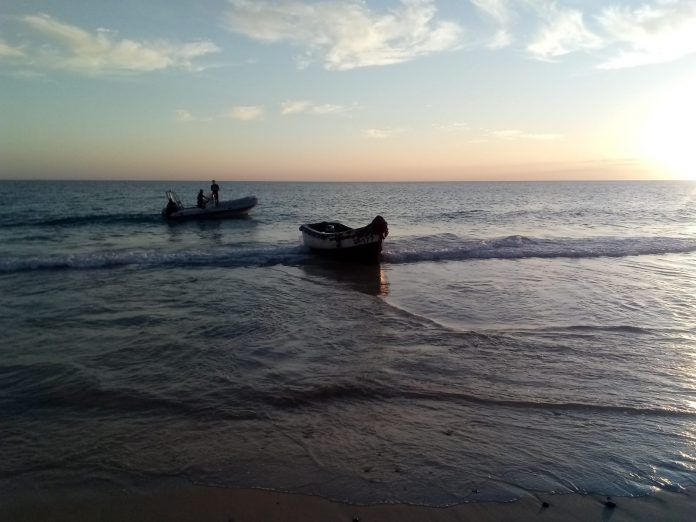 Imagen de patera en la costa de Fuerteventura