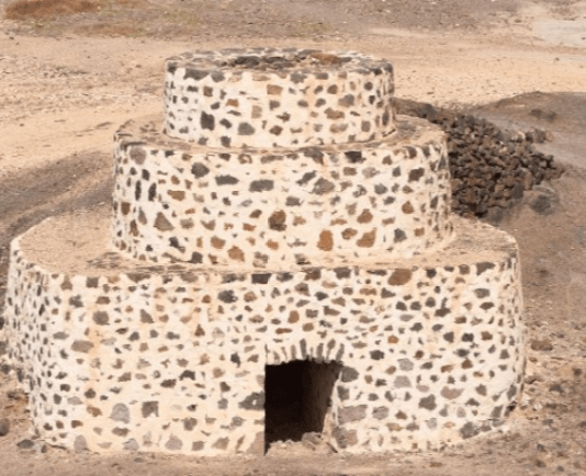 La historia de los hornos de cal en Fuerteventura Hornos del Cotillo