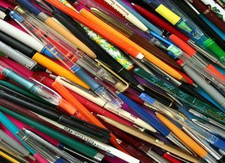 ‘Si no escribe, no lo tires’. Fuerteventura se suma a la recogida de material de escritura inservible