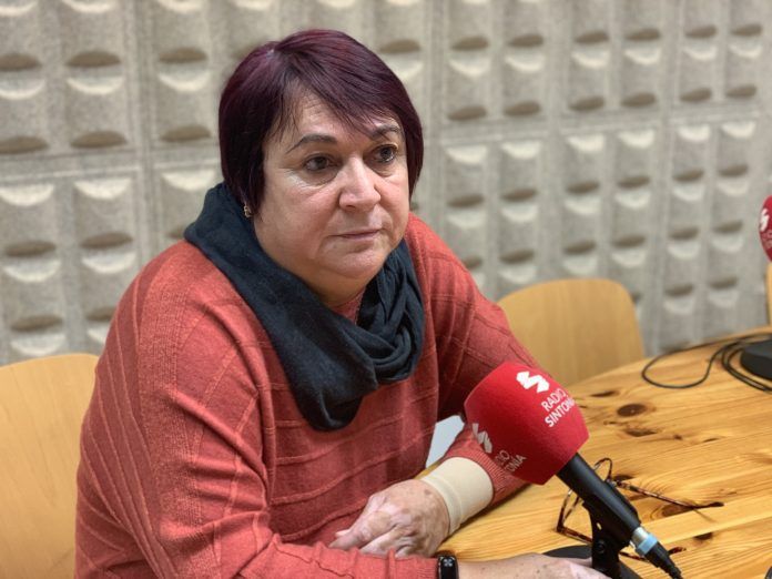 Isabel Laucirica, en los estudios de Radio Sintonia Fuerteventura
