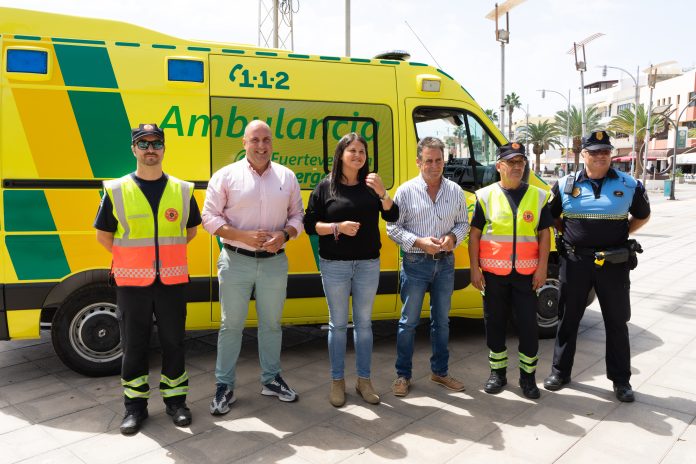 El Cabildo entrega una ambulancia al Ayuntamiento de Tuineje