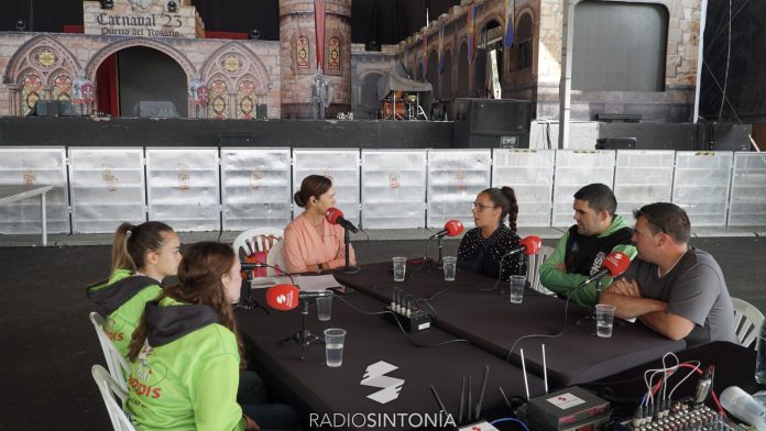 Marusa Hernández en el programa de Radio Sintonía en el Recinto Ferial de Puerto del Rosario