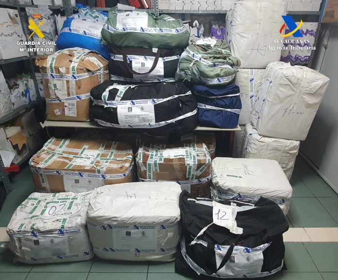 Intervenidos en el Puerto de La Luz más de 3.500 productos falsificados valorados en casi 2 millones de euros