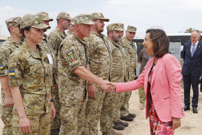 La ministra de Defensa, Margarita Robles visita Fuertevenura