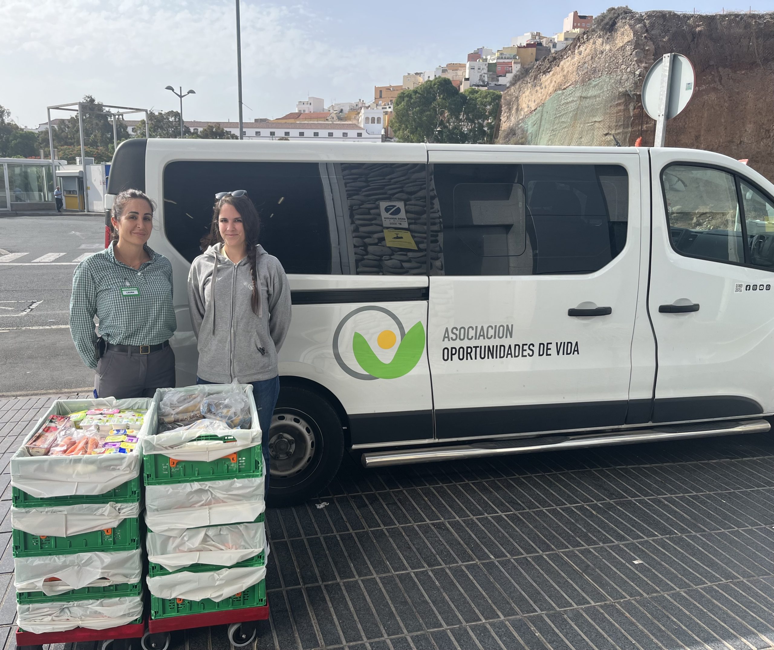 Mercadona dona 630 toneladas de productos de primera necesidad en Canarias
