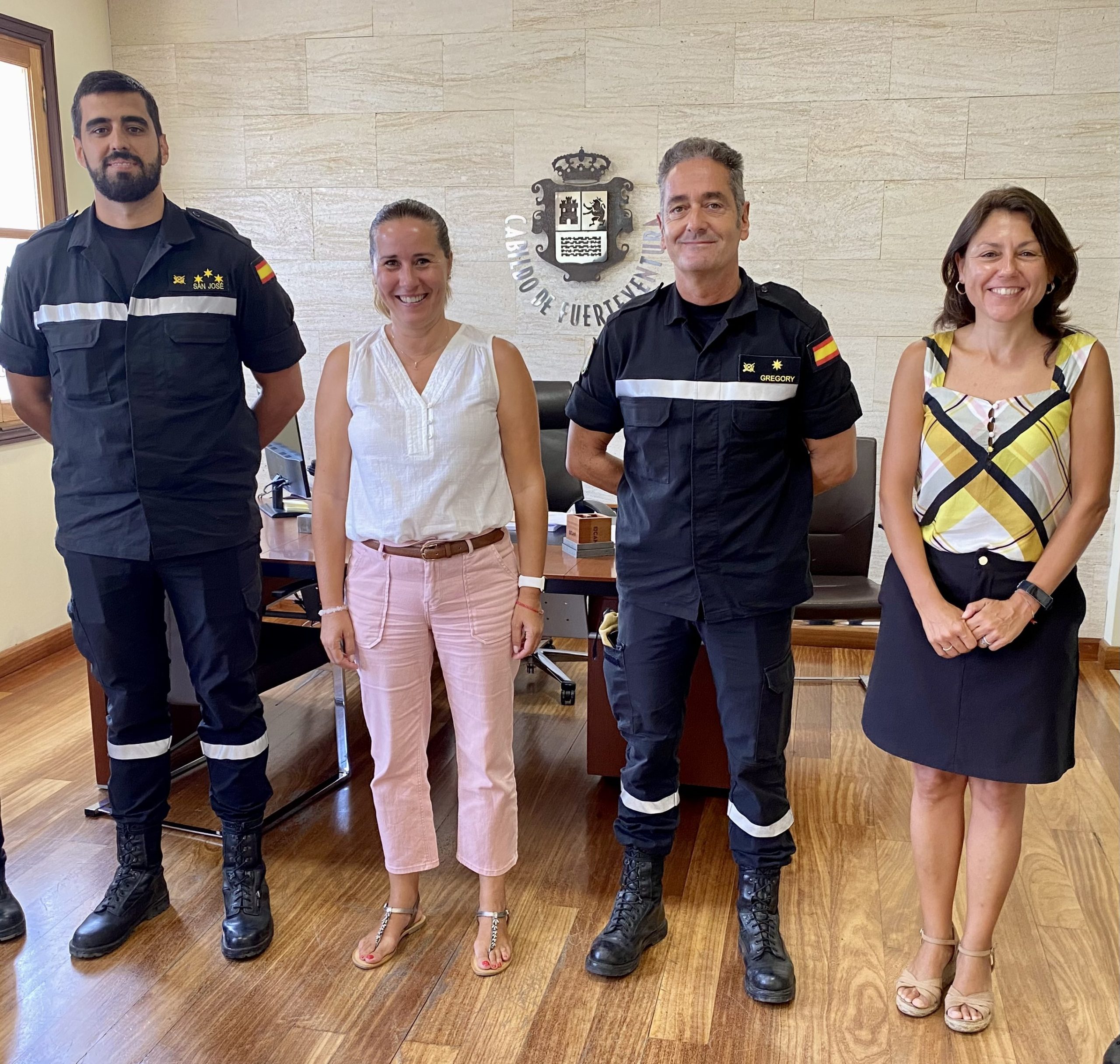 Visita de los nuevos mandos de la Unidad Militar de Emergencia en Canarias