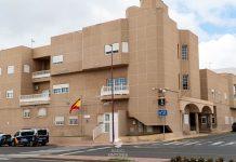 Desarticulada en Fuerteventura la célula de una organización criminal internacional dedicada al tráfico de migrantes por la ruta atlántica Fachada de Policía Nacional en Puerto del Rosario