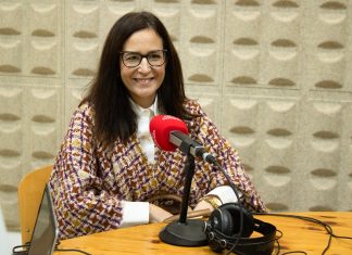 Natalia Santana celebra el consenso para mejorar las condiciones laborales de las ‘kellys’ Natalia Santana, diputada de Nueva Canarias
