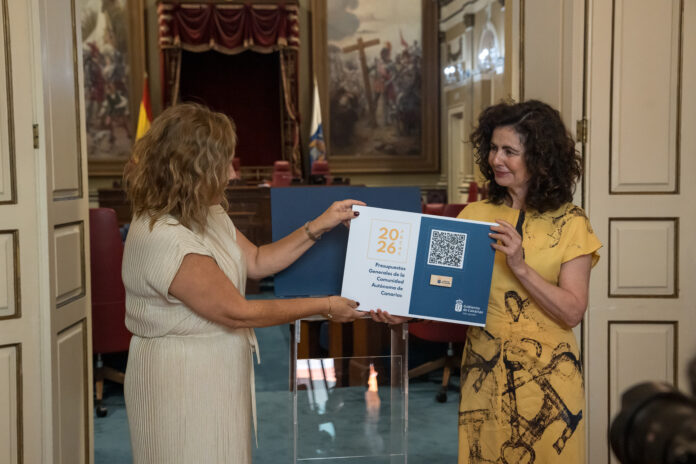 Matilde Asián entrega al Parlamento las cuentas públicas de la comunidad autónoma para el año 2026
