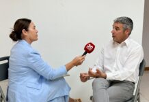 Narvay Quintero, consejero del Sector Primario: Los planes generales no han tenido en cuenta a las explotaciones ganaderas Marusa Hernández y el consejero del Sector Primario, Narvay Quintero-Radio Sintonía Fuerteventura