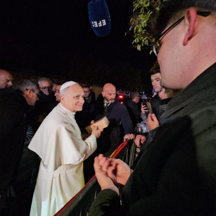 Cinco canarios consiguen encontrarse con el papa León XIV en Roma-Radio Sintonía