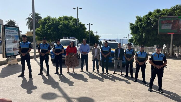 Agentes de la Policía Local de Pájara con autoridades municipales- Ayuntamiento de Pájara(archivo) Agentes de la Policía Local de Pájara con autoridades municipales- Ayuntamiento de Pájara(archivo)