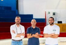 Los luchadores de Fuerteventura, protagonistas de los primeros cromos de lucha canaria