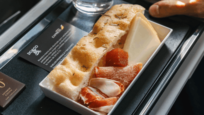 El queso de Fuerteventura en la opción gastronómica de Ibera Express -Iberia Express El queso de Fuerteventura en la opción gastronómica de Ibera Express -Iberia Express