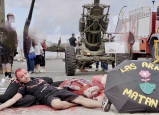 Las pacifistas multadas por reivindicar que ‘las armas matan’