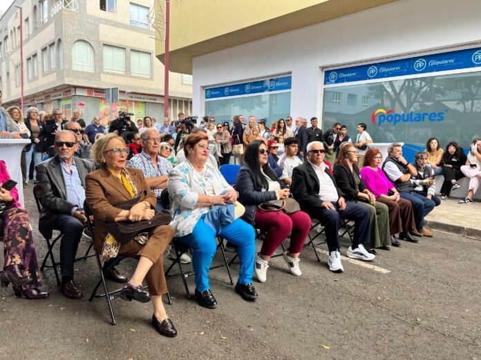 El PP entrega su Gaviota de Oro a 13 militantes en Fuerteventura
