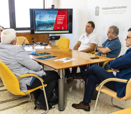 Emergencias y la Asociación de Socorristas de Canarias colaboran para formar a 500 escolares en seguridad acuática | Gobierno de Canarias