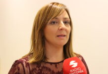 Nieves Lady Barreto visita la Oficina de Justicia Municipal de Tuineje, en Fuerteventura Consejera de Presidencia, Administraciones Públicas, Justicia y Seguridad, Nieves Lady Barreto-Radio Sintonía