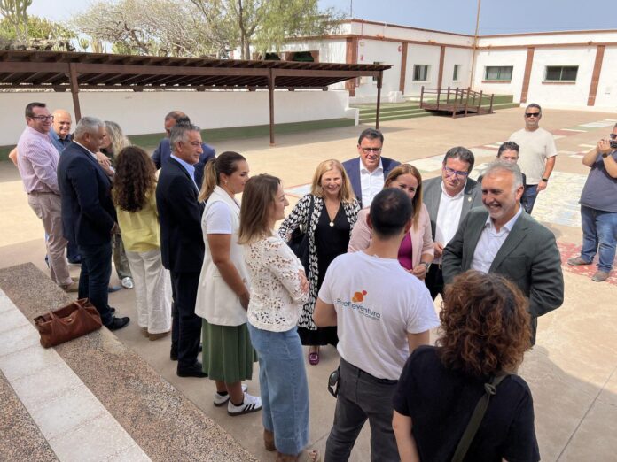 Visita de Torres a Tefía (archivo) Visita de Torres a Tefía (archivo)