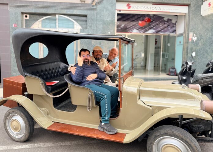 Con Otra Mirada-Radio Sintonía