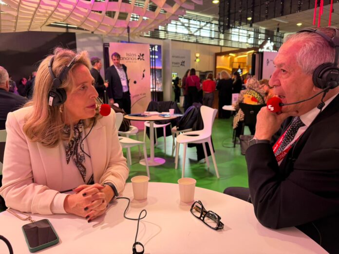 Marlene Figueroa junto a Santiago Travieso en la ITB | Radio Sintonía