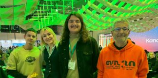 Alumnado y profesorado de la Escuela Universitaria de Turismo de Lanzarote | Radio Sintonía