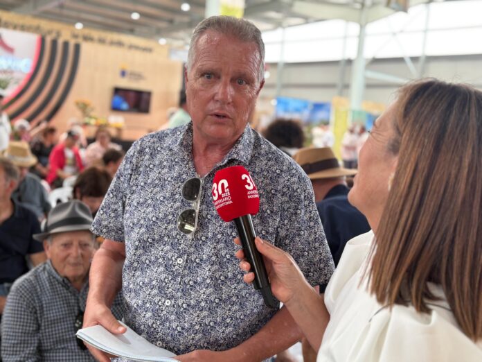 Antonio Cabrera en el homenaje a Juanito de Saá
