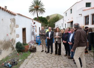 Obras de adecuación, acondicionamiento y rehabilitación de fachadas en Betancuria | Gobierno de Canarias